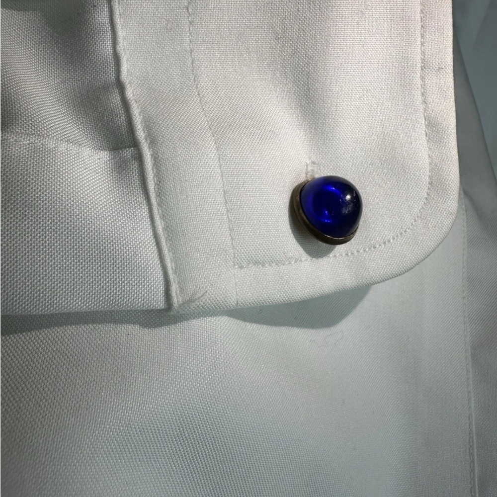 Vintage Source Unknown Deep Blue and Gold Cuff Links - Picture 3 of 10